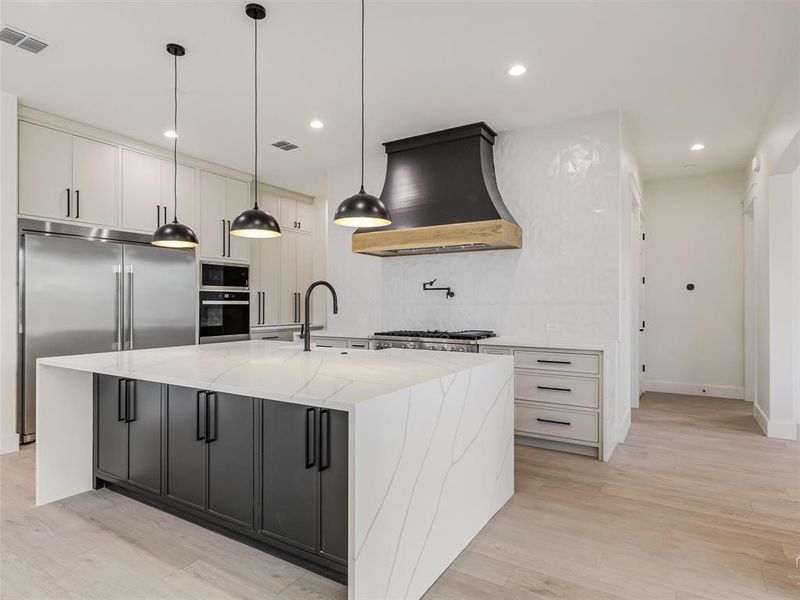 Furnished interior view inside a new home in , Gunter (Image 18).