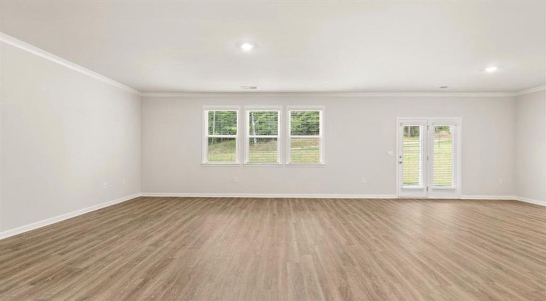 Spacious, unfurnished interior of a new home in Bridle Creek, Locust Grove (Image 8).