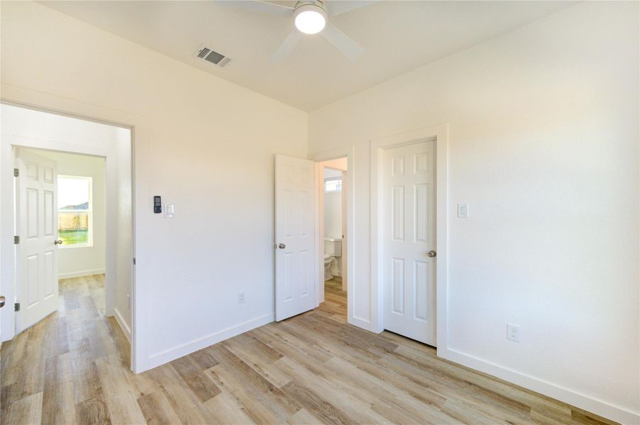 Spacious, unfurnished interior of a new home in , Cleveland (Image 34).