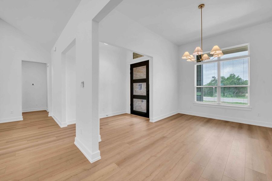 Spacious, unfurnished interior of a new home in King Oaks, Salado (Image 12). Spacious, unfurnished interior of a new home in King Oaks, Salado (Image 12).