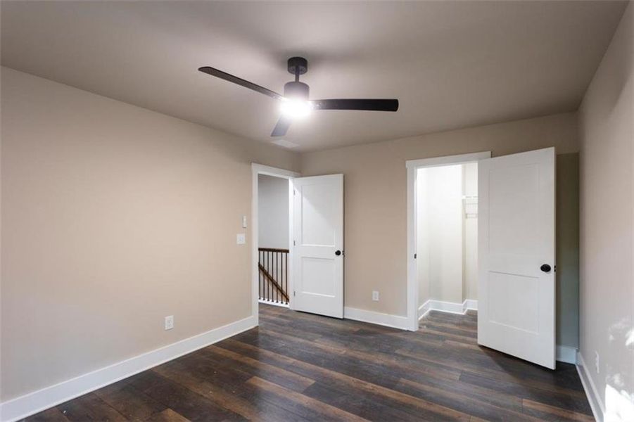 Spacious, unfurnished interior of a new home in , Oxford (Image 25).