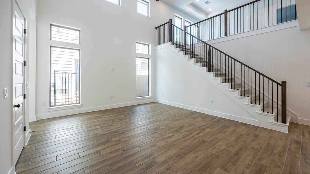 Spacious, unfurnished interior of a new home in Easton Park, Austin (Image 6).