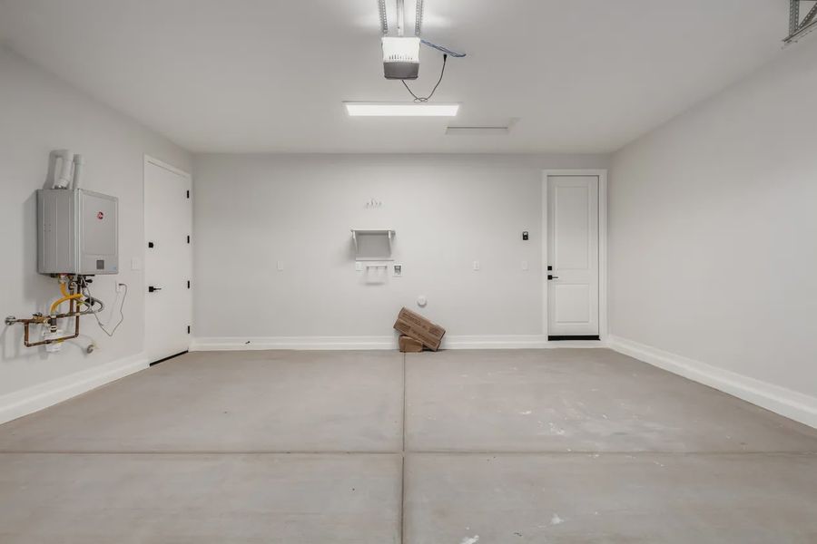 Spacious, unfurnished interior of a new home in Avanti at Granite Vista, Waddell (Image 28).