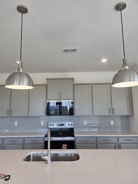 Close-up of interior finishes inside a home in Edgefield, Loris (Image 8).