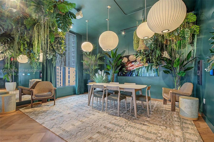 Community amenities in , Miami (Image 32).