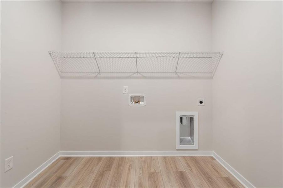Spacious, unfurnished interior of a new home in Windsong Estates, McDonough (Image 29).