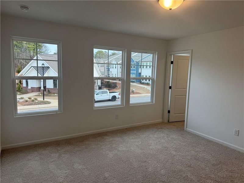Spacious, unfurnished interior of a new home in Laurelwood, Douglasville (Image 14).