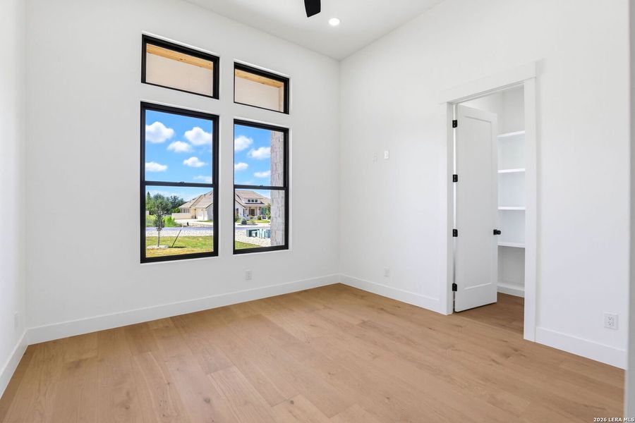 Spacious, unfurnished interior of a new home in , Bulverde (Image 24).