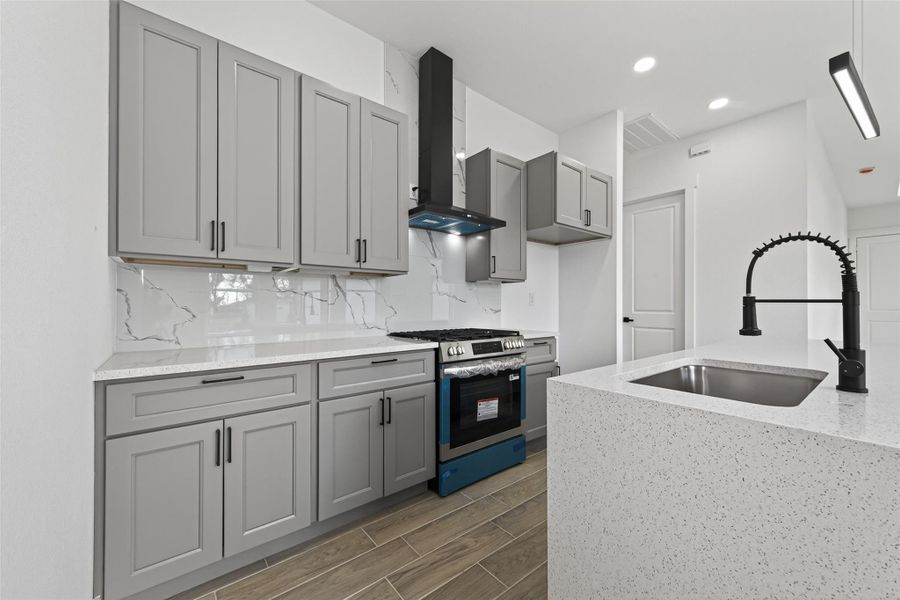 Furnished interior view inside a new home in , Dayton (Image 7).