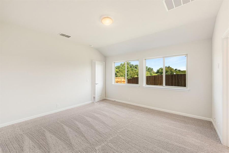 Spacious, unfurnished interior of a new home in Bear Creek Elements, Lavon (Image 29). Spacious, unfurnished interior of a new home in Bear Creek Elements, Lavon (Image 29).