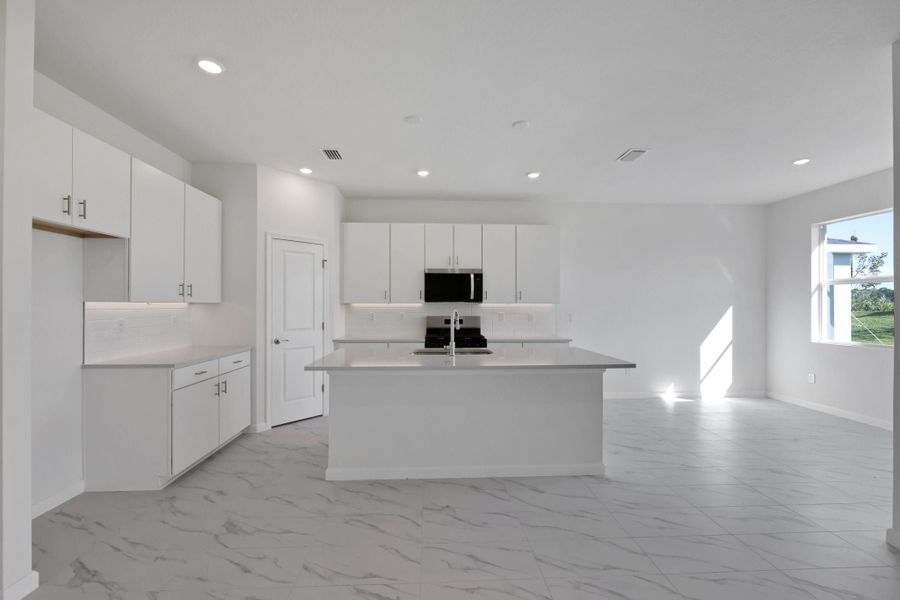 1,814sf New Home in Port St. Lucie, FL.  - Slide 6