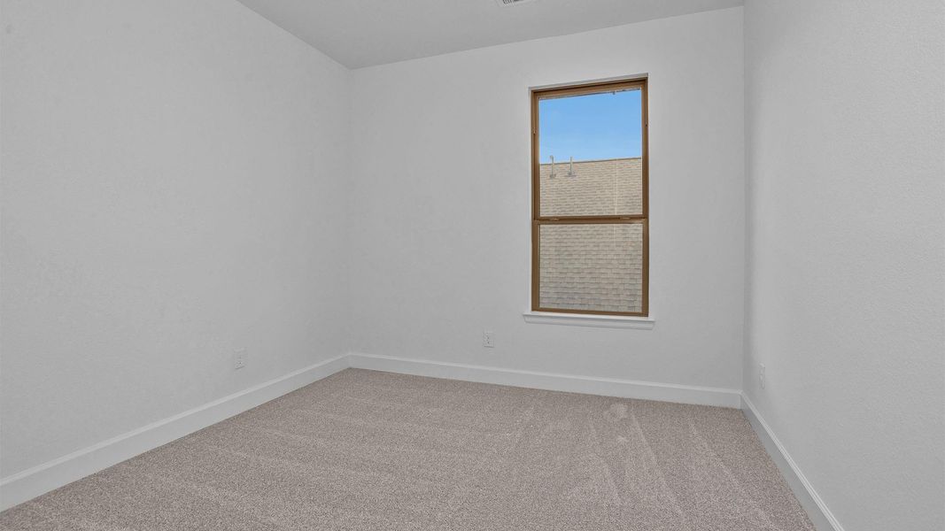 Spacious, unfurnished interior of a new home in Candela, Richmond (Image 8).