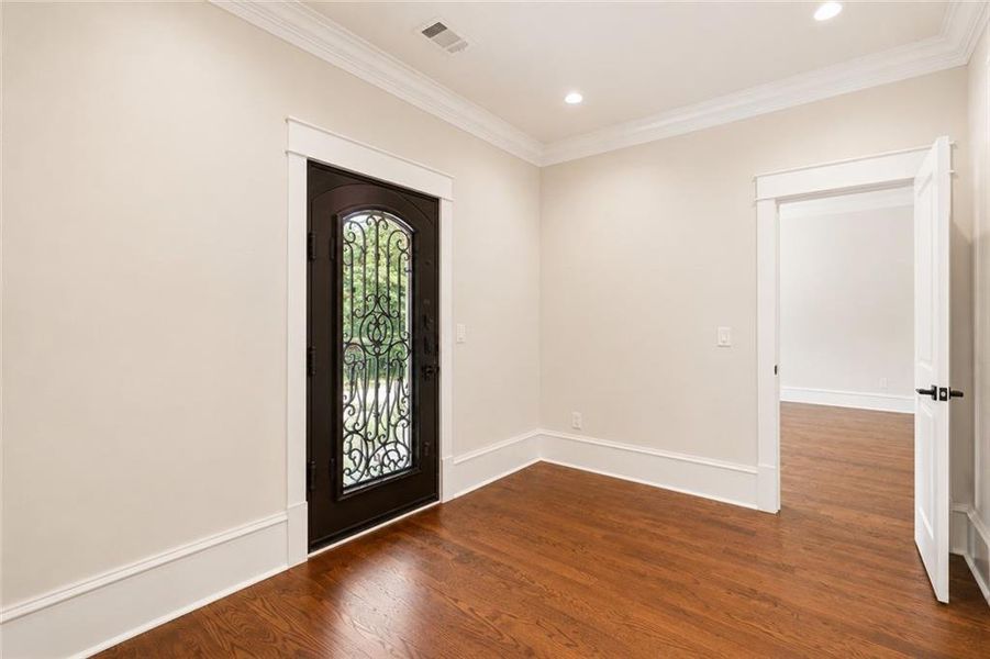 Spacious, unfurnished interior of a new home in , Roswell (Image 49). Spacious, unfurnished interior of a new home in , Roswell (Image 49).