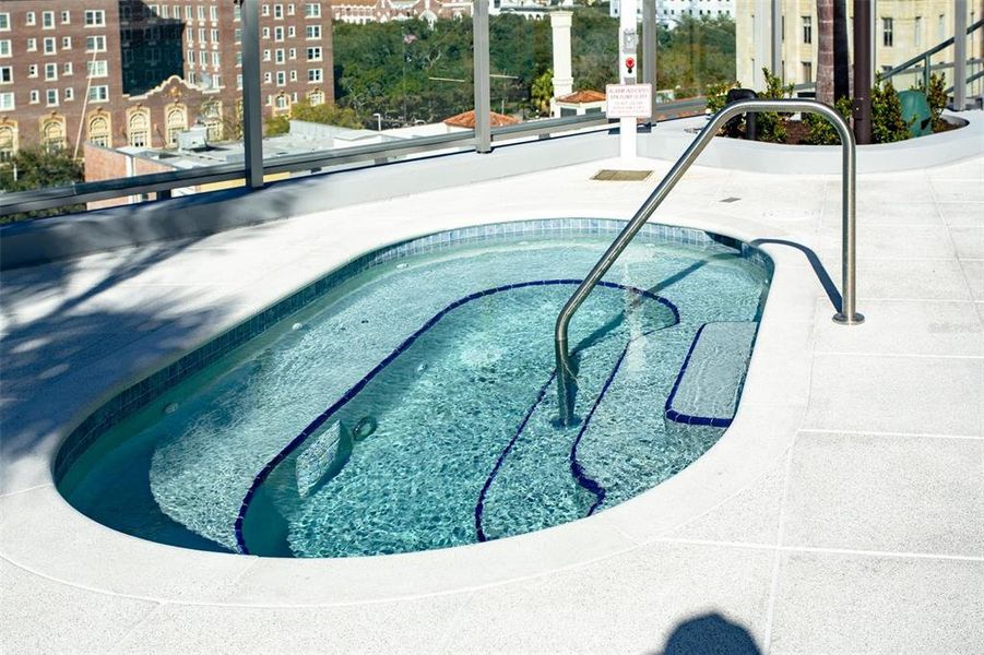 Community amenities in , St. Petersburg (Image 18).