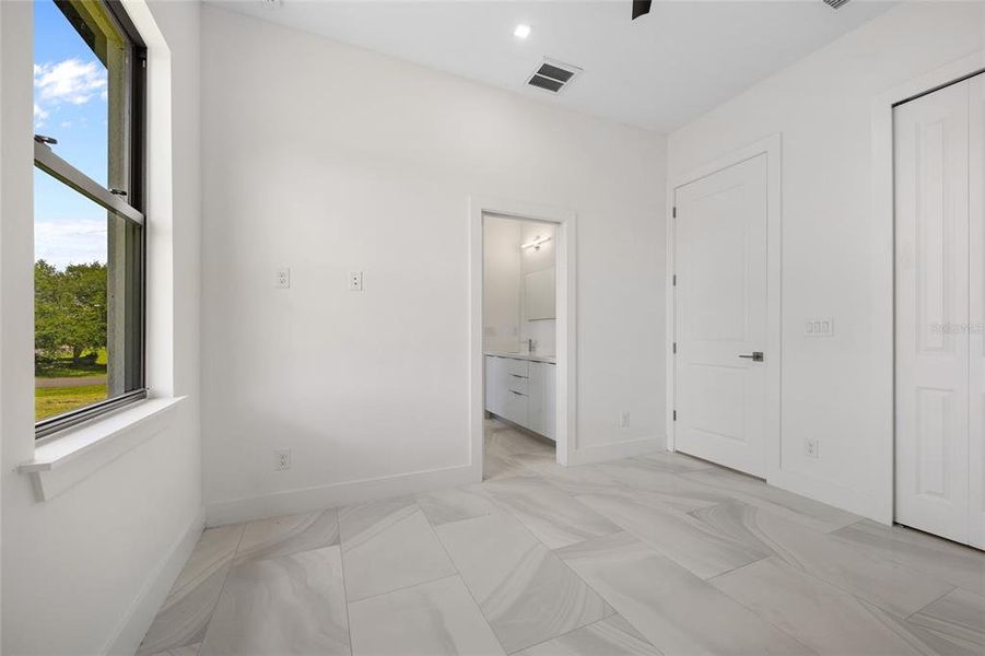 Spacious, unfurnished interior of a new home in , Punta Gorda (Image 36).