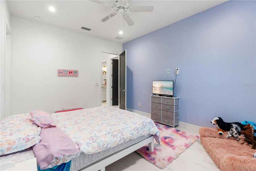 Furnished interior view inside a new home in , Land O' Lakes (Image 53).