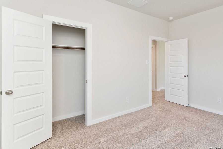 Spacious, unfurnished interior of a new home in Katzer Ranch, Converse (Image 15).