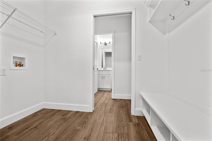 Spacious, unfurnished interior of a new home in , Gainesville (Image 14).