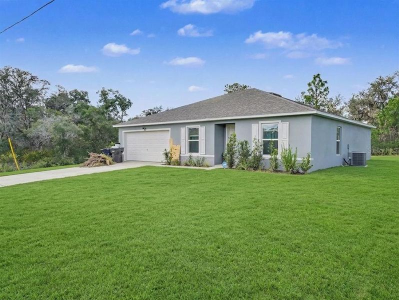 Image 15 of a home in Poinciana. Image 15 of a home in Poinciana.