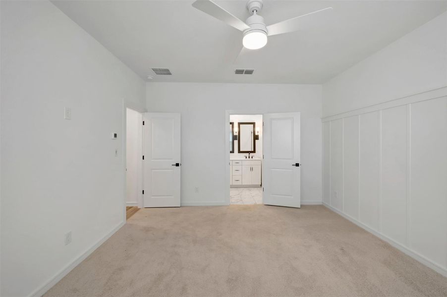 Private primary suite Private primary suite