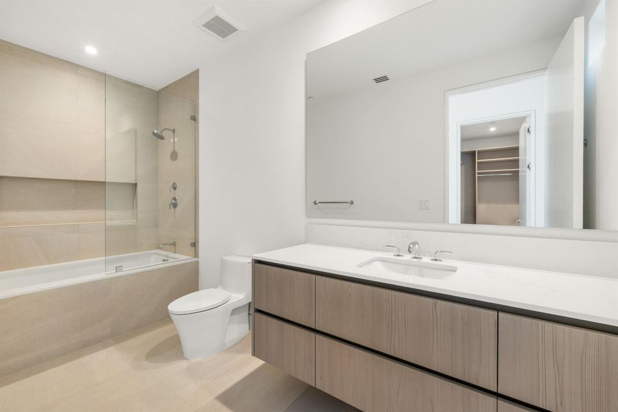 Furnished interior view inside a new home in , Palm Beach Gardens (Image 5).