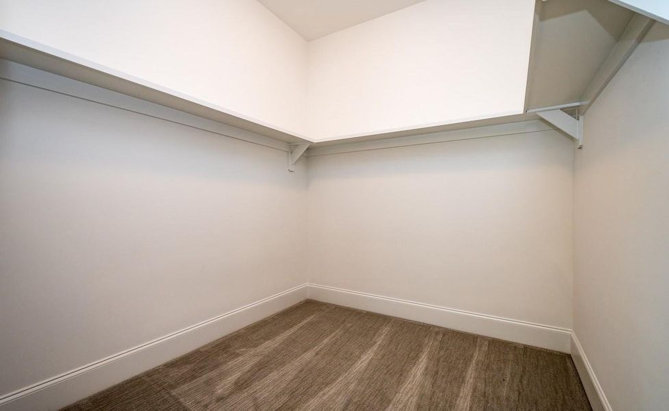 Representative unfurnished interior of a home built from the Berkeley by Greybrook Homes in Harbor Watch, Statesville (Image 27).