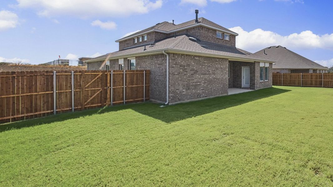 Exterior details and patio area of a home in Silverado, Aubrey (Image 3).