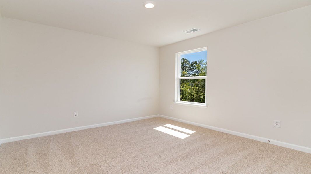 Representative unfurnished interior of a home built from the ROBIE by D.R. Horton in Sandridge Park, Little River (Image 25).