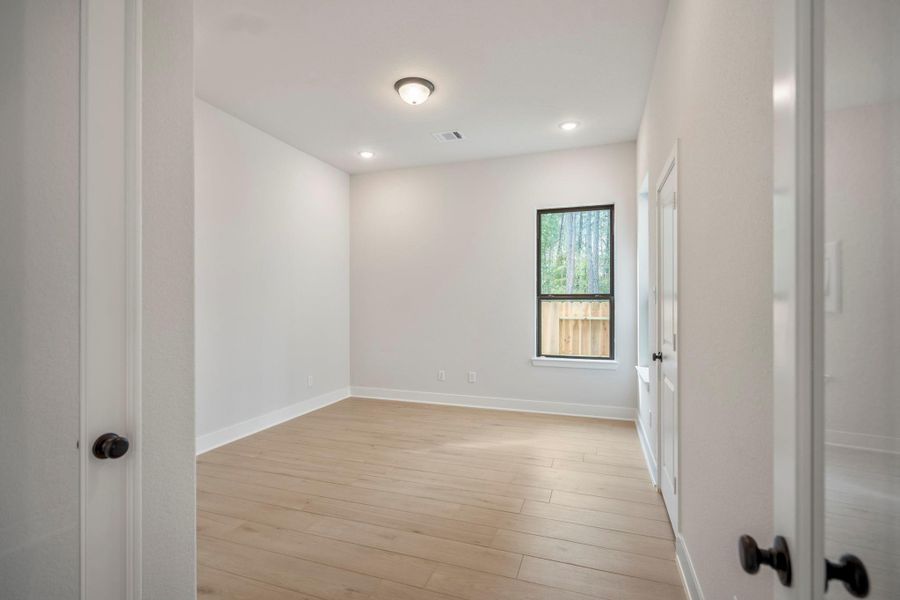 Spacious, unfurnished interior of a new home in ARTAVIA 55' Lots, Conroe (Image 30). Spacious, unfurnished interior of a new home in ARTAVIA 55' Lots, Conroe (Image 30).