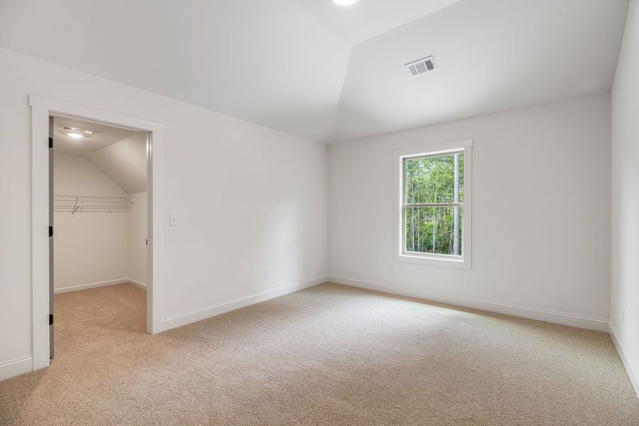 Spacious, unfurnished interior of a new home in Flint Farms, Concord (Image 23).