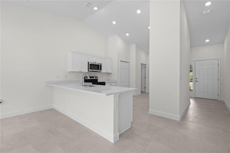 Furnished interior view inside a new home in , Yeehaw Junction (Image 13).