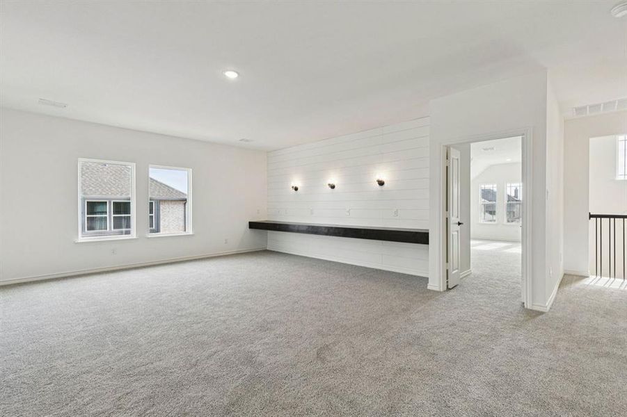 Spacious, unfurnished interior of a new home in Timberbrook, Justin (Image 20).