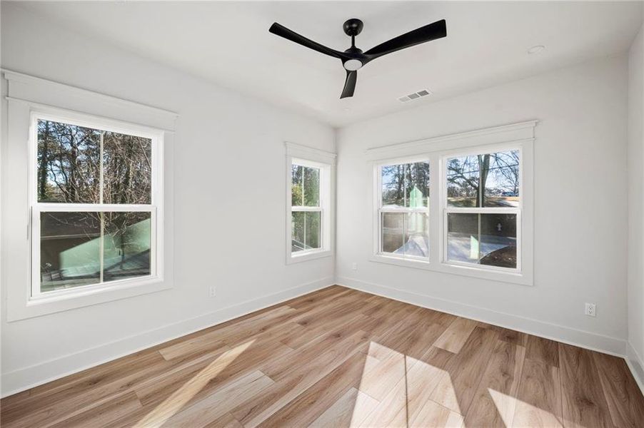 Spacious, unfurnished interior of a new home in , Duluth (Image 27).