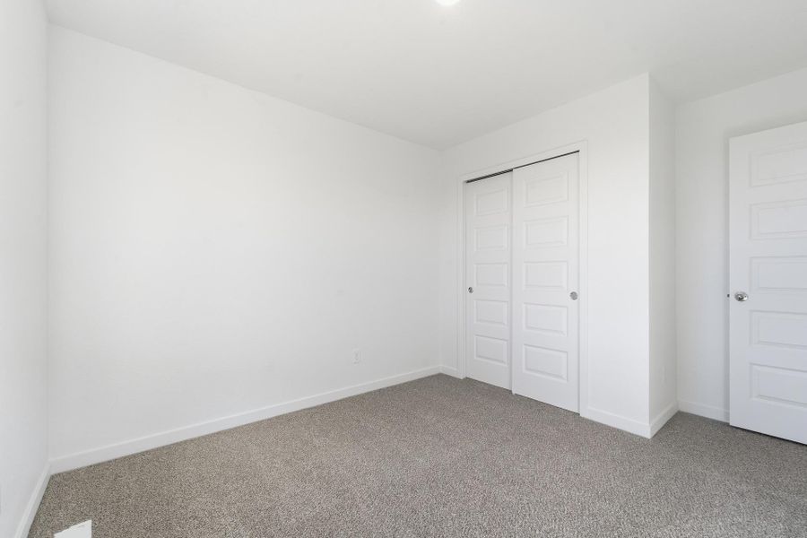 Spacious, unfurnished interior of a new home in Granary, Johnstown (Image 21).
