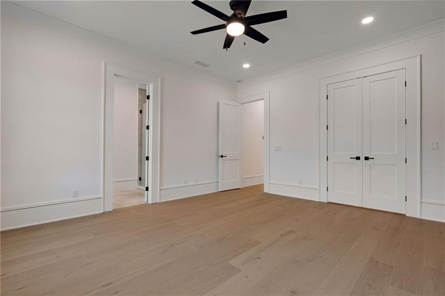 Spacious, unfurnished interior of a new home in , Monroe (Image 119).