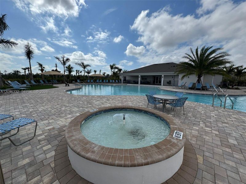 Community amenities in , Punta Gorda (Image 26). Community amenities in , Punta Gorda (Image 26).