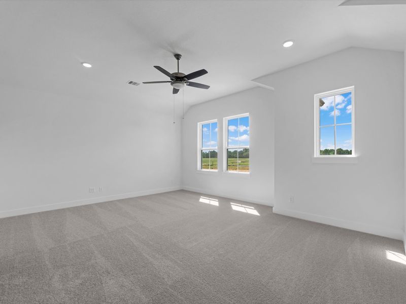Spacious, unfurnished interior of a new home in Oakhill Reserve, Tomball (Image 19).