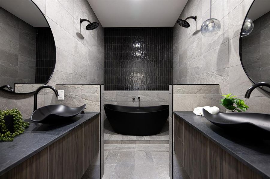 Image 33 of a home in .