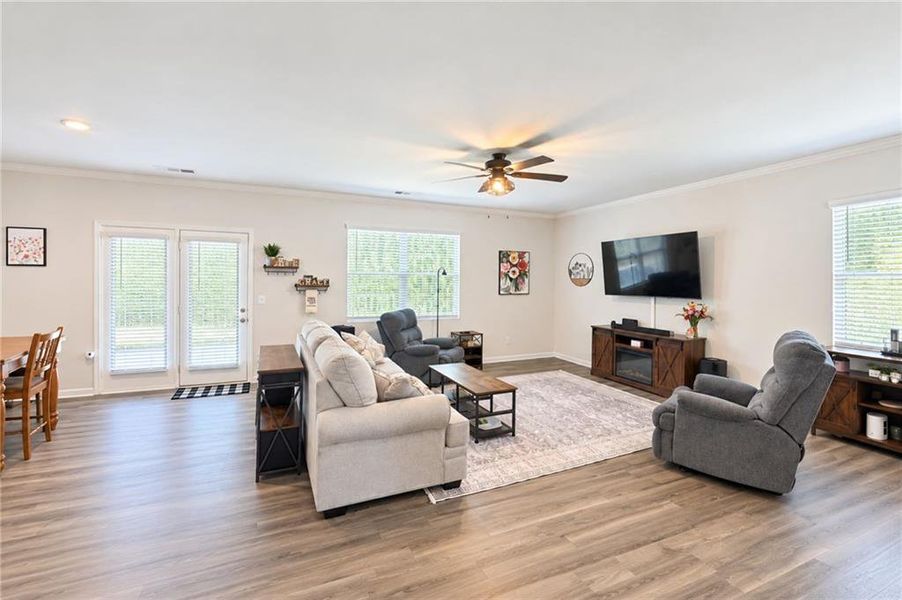 Furnished interior view inside a new home in Lost Creek, Dallas (Image 12).