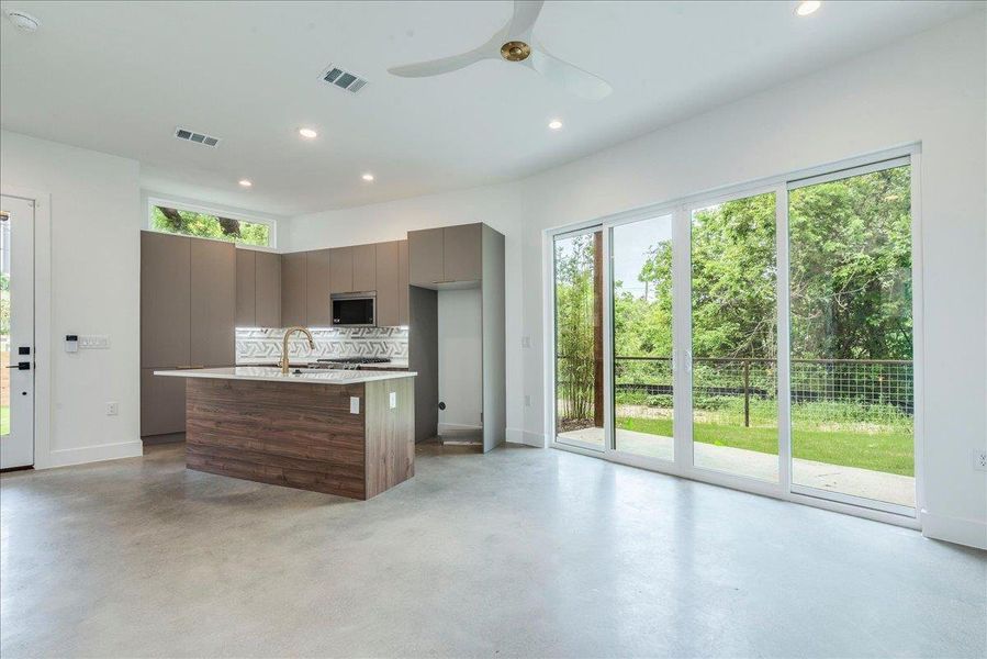 Image 21 of a home in . Image 21 of a home in .