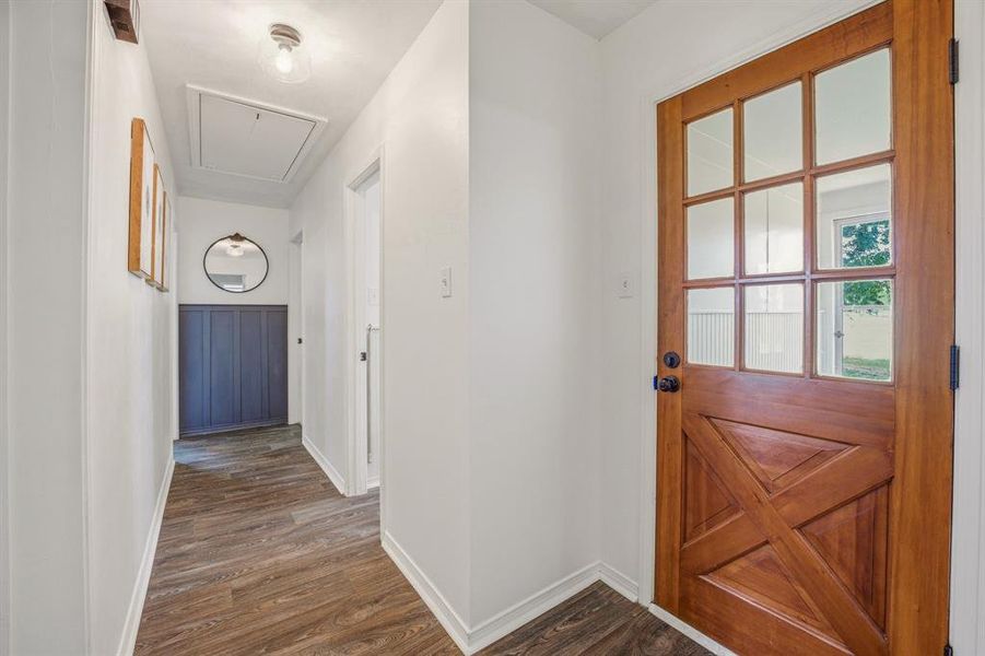 Spacious, unfurnished interior of a new home in , Mingus (Image 20).
