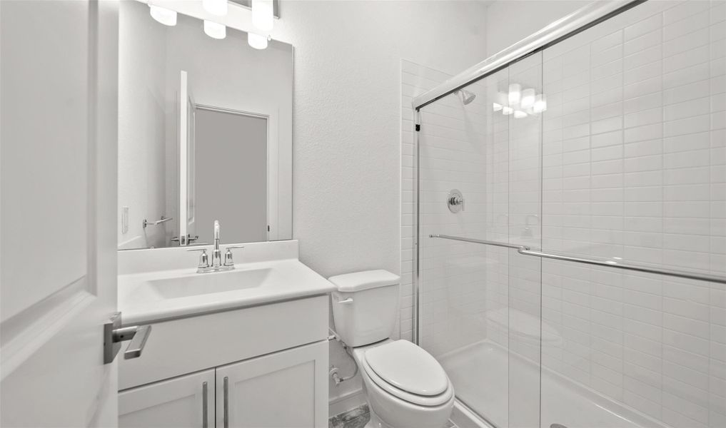 Hall bath (*Photo not of actual home and used for illustration purposes only.)