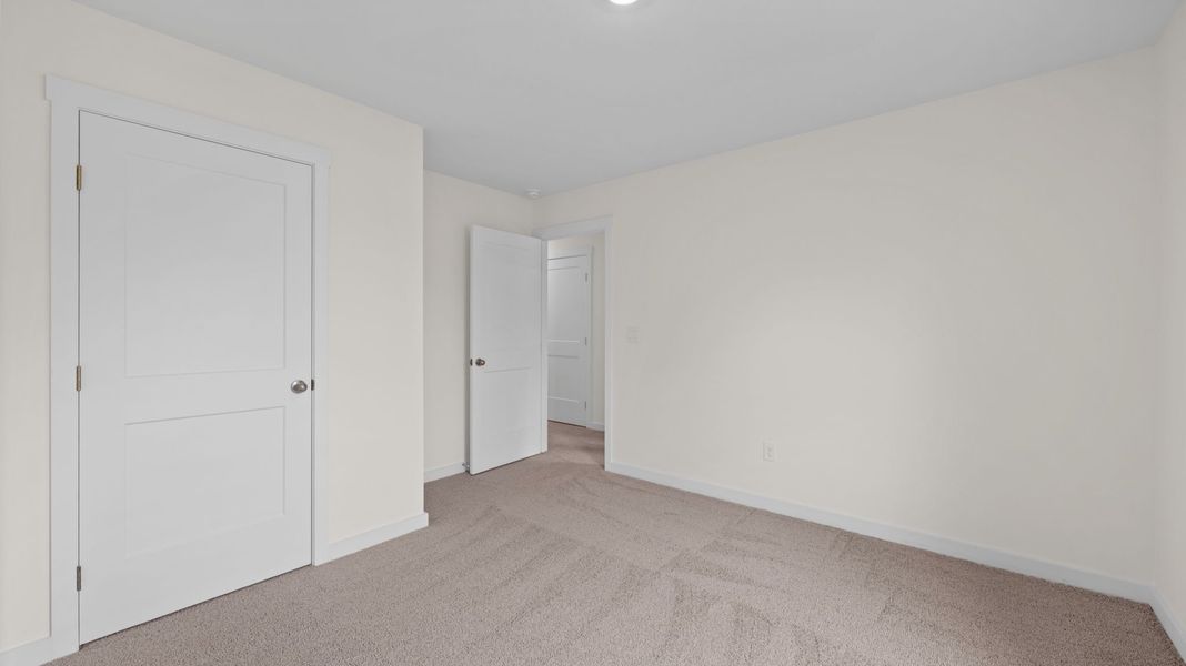 Representative unfurnished interior of a home built from the Tatum by D.R. Horton in Price's Point, Knoxville (Image 28).