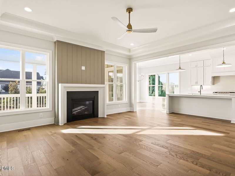 017-1280x960-living-room