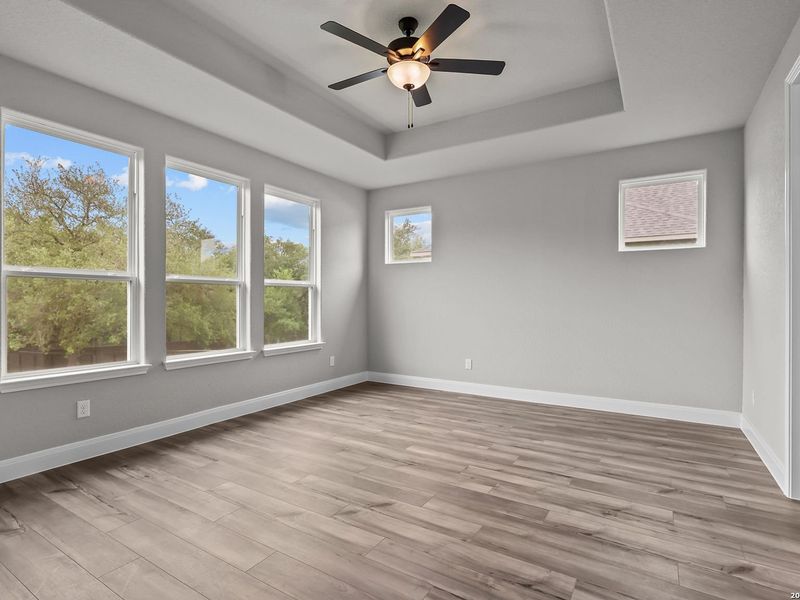 Spacious, unfurnished interior of a new home in Potranco Oaks, Castroville (Image 41). Spacious, unfurnished interior of a new home in Potranco Oaks, Castroville (Image 41).