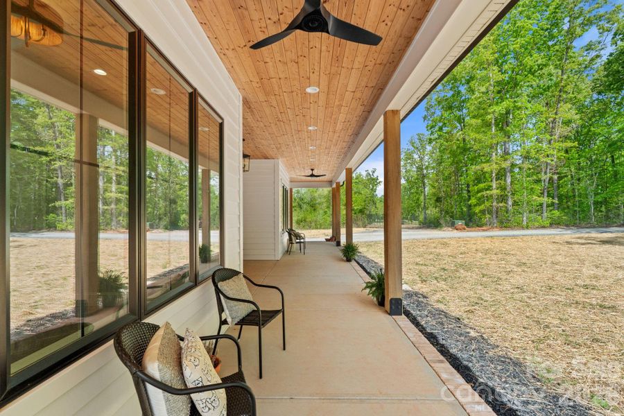 Exterior details and patio area of a home in , Rockwell (Image 24).