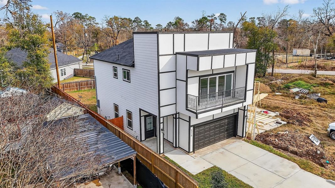 Exterior details and patio area of a home in , Houston (Image 2). Exterior details and patio area of a home in , Houston (Image 2).