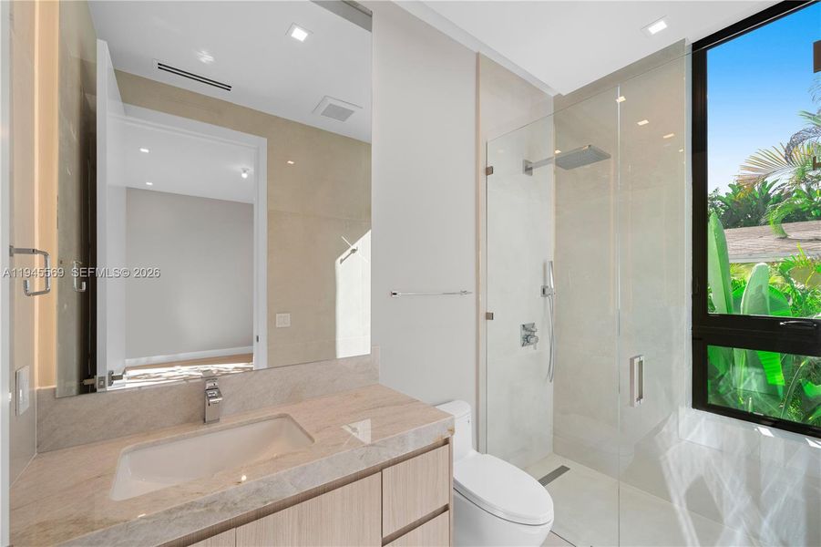 Image 32 of a home in .