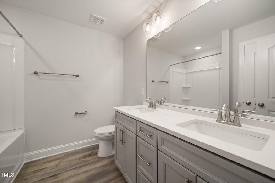 39-web-or-mls-DSC_1099 39-web-or-mls-DSC_1099