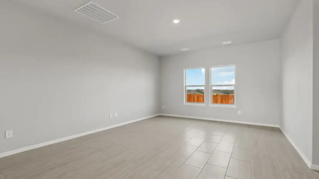 Representative unfurnished interior of a home built from the Midland by D.R. Horton in Audra Oaks, Denton (Image 20).